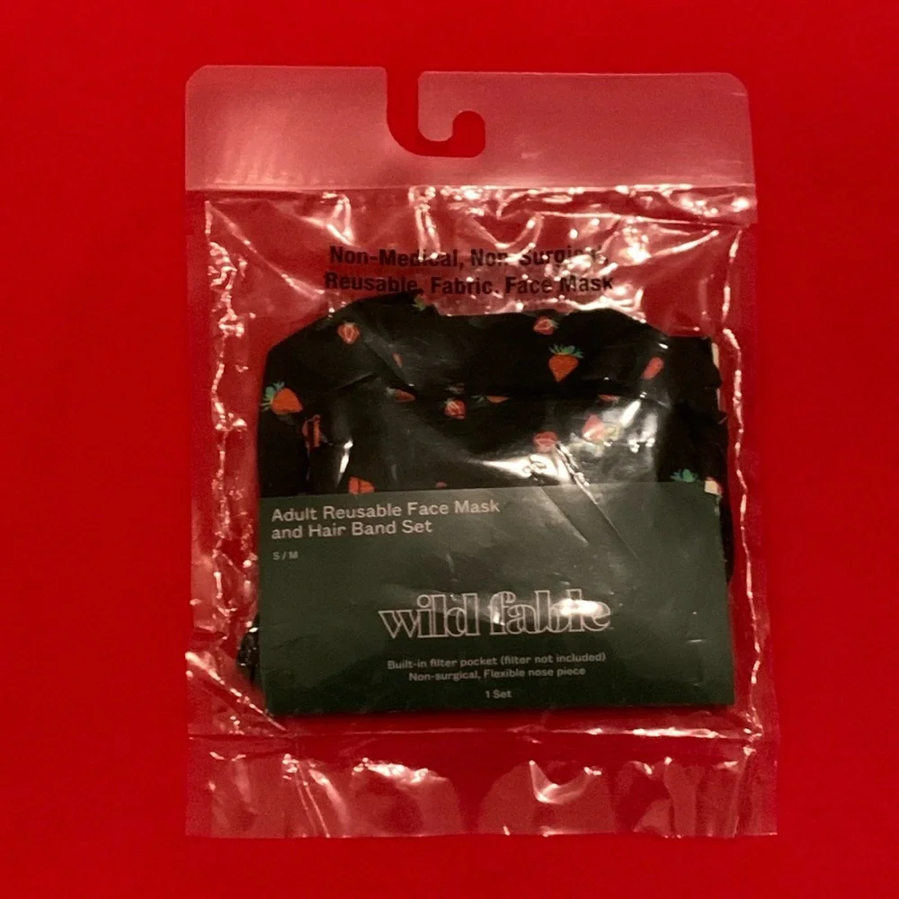 Wild Fable adult reuseable face mask and hair band set strawberry print NWT